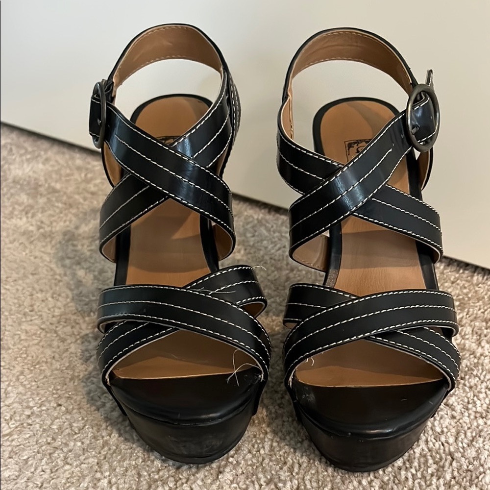 Stylish Black Strappy Women's Sandals